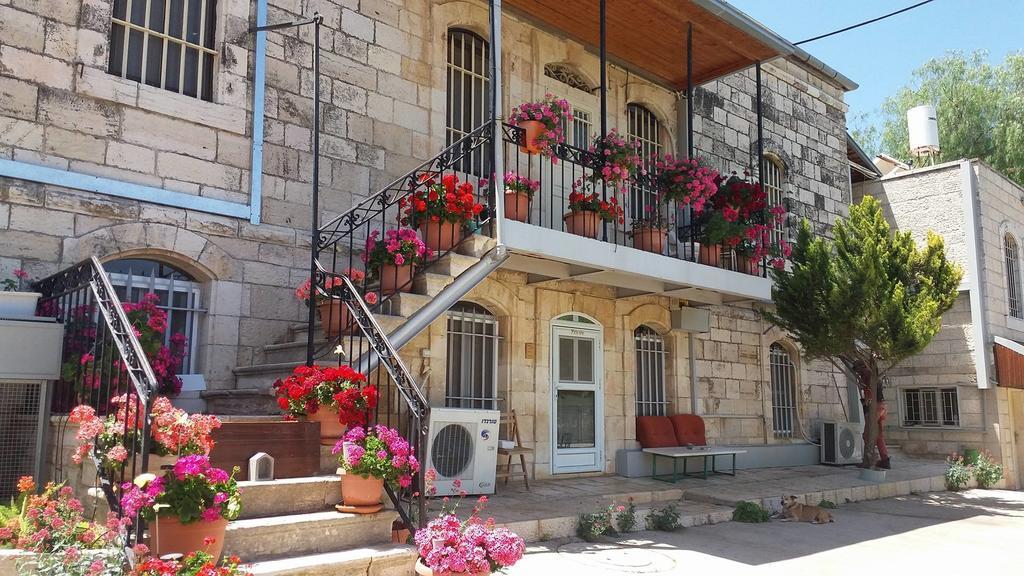 Rosary Sister Guest House Ein Karem Jerusalem Ngoại thất bức ảnh